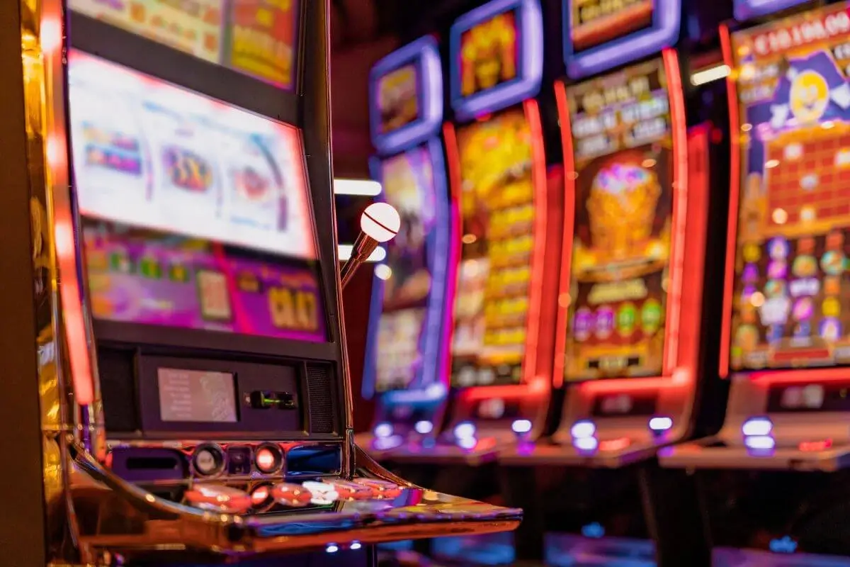 Auto-play slots